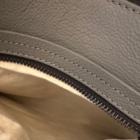 Botkier Gray Crossbody Bag Adjustable Strap Zip top & zippered pocket in back - Picture 5 of 5